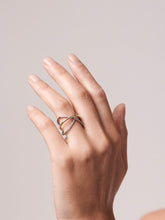 Load image into Gallery viewer, Xo ring
