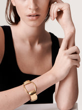 Load image into Gallery viewer, 15AKCzuNJmXIna0Bj9zdJBNGjTZgUmk5Q:16:model:women
