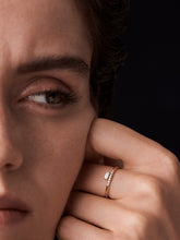 Load image into Gallery viewer, 17m9oFIOPzJazi6NZj_dEKdmVq92LKRaw:29:model:women
