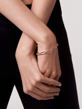 Load image into Gallery viewer, Bracelet small chain handcrafted in gold

