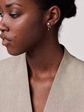 Load image into Gallery viewer, Serti Inversé Earring
