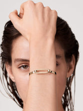 Load image into Gallery viewer, Bracelet with Oval Buckle handcrafted in gold
