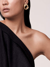 Load image into Gallery viewer, Scrunch Earrings
