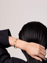 Load image into Gallery viewer, Bracelet with Single Buckle handcrafted in gold
