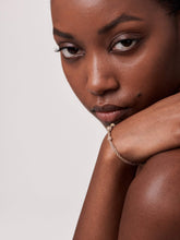 Load image into Gallery viewer, Diamond Globe 3 Silk Gold Bracelet
