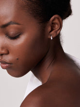 Load image into Gallery viewer, Serti sur Vide Earring
