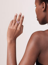 Load image into Gallery viewer, The grand rose garden signet ring, gold and pink
