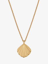 Load image into Gallery viewer, Darling Pendant leaf with chain handcrafted in gold
