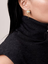 Load image into Gallery viewer, L'amore Oceania Earring, Small
