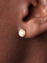 Load image into Gallery viewer, Abyss Earring Howdy
